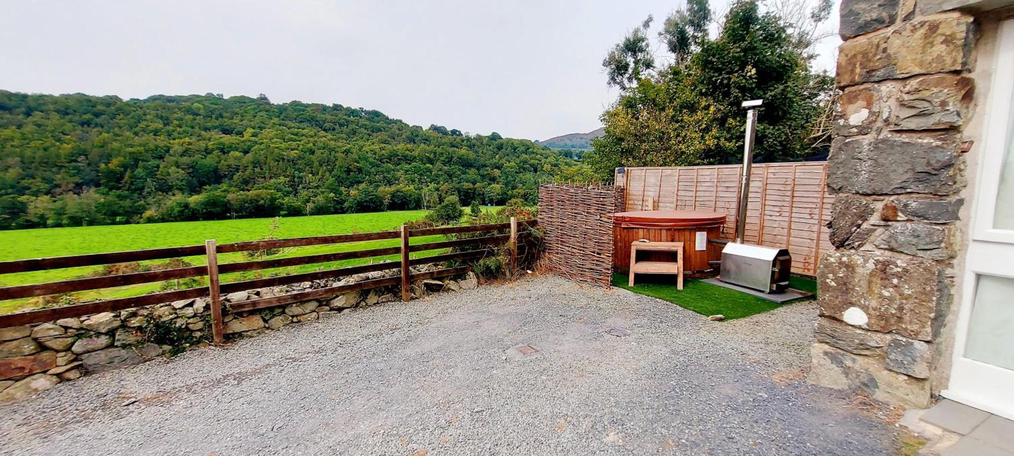Cader Mountain View Cottage With Hot Tub In Snowdonia Dolgellau Exteriör bild